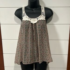 Crochet embellished tank top M